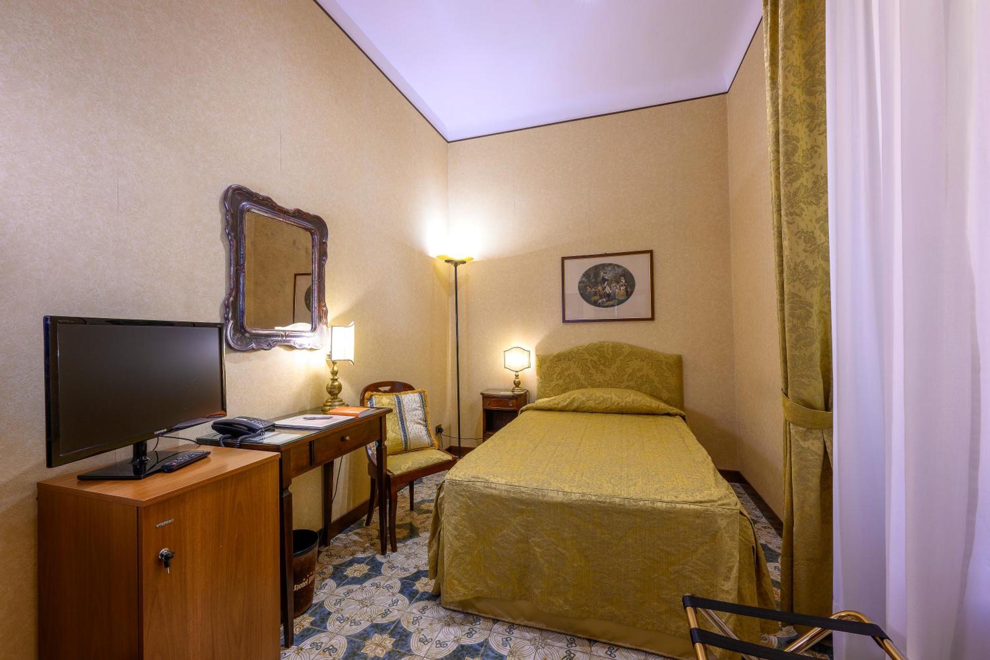 Hotel Posta Reggio Emilia Bagian luar foto